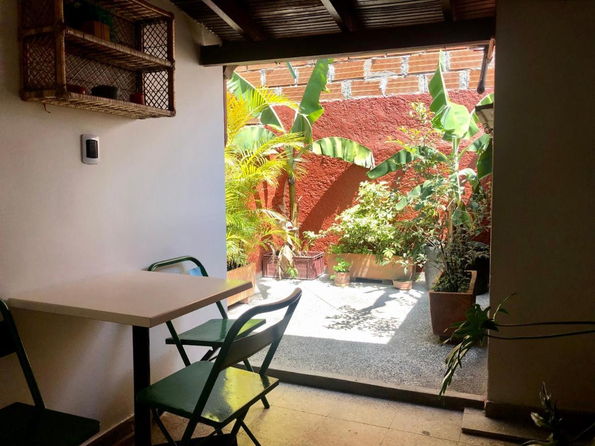 Oasis En El Corazon De Medellin, Laureles Apartment Bagian luar foto