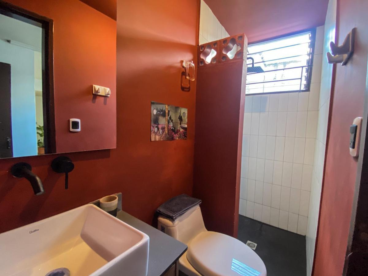Oasis En El Corazon De Medellin, Laureles Apartment Bagian luar foto